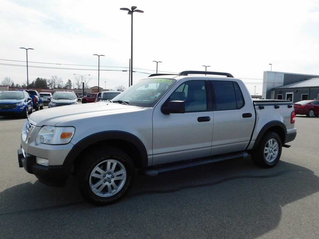 Pre-Owned 2007 Ford Explorer Sport Trac XLT 4D Sport Utility in ...