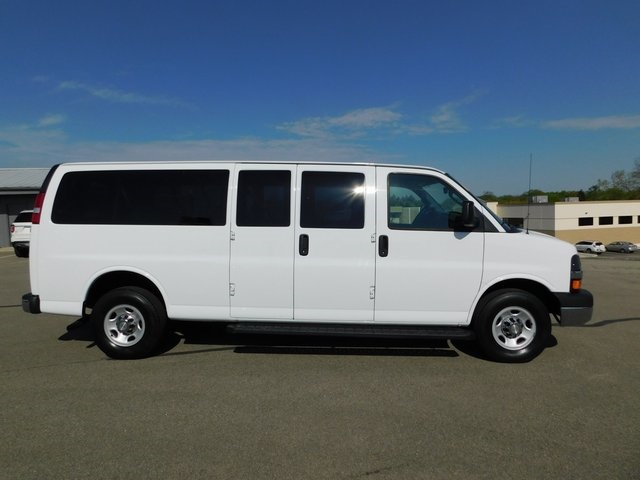 Pre-Owned 2016 Chevrolet Express 3500 LT Extended Passenger Van in ...