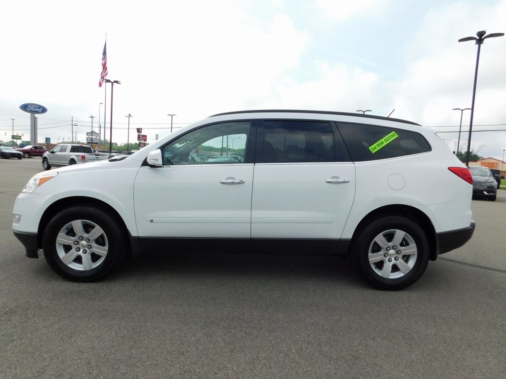 Pre-Owned 2010 Chevrolet Traverse LT 4D Sport Utility in ...