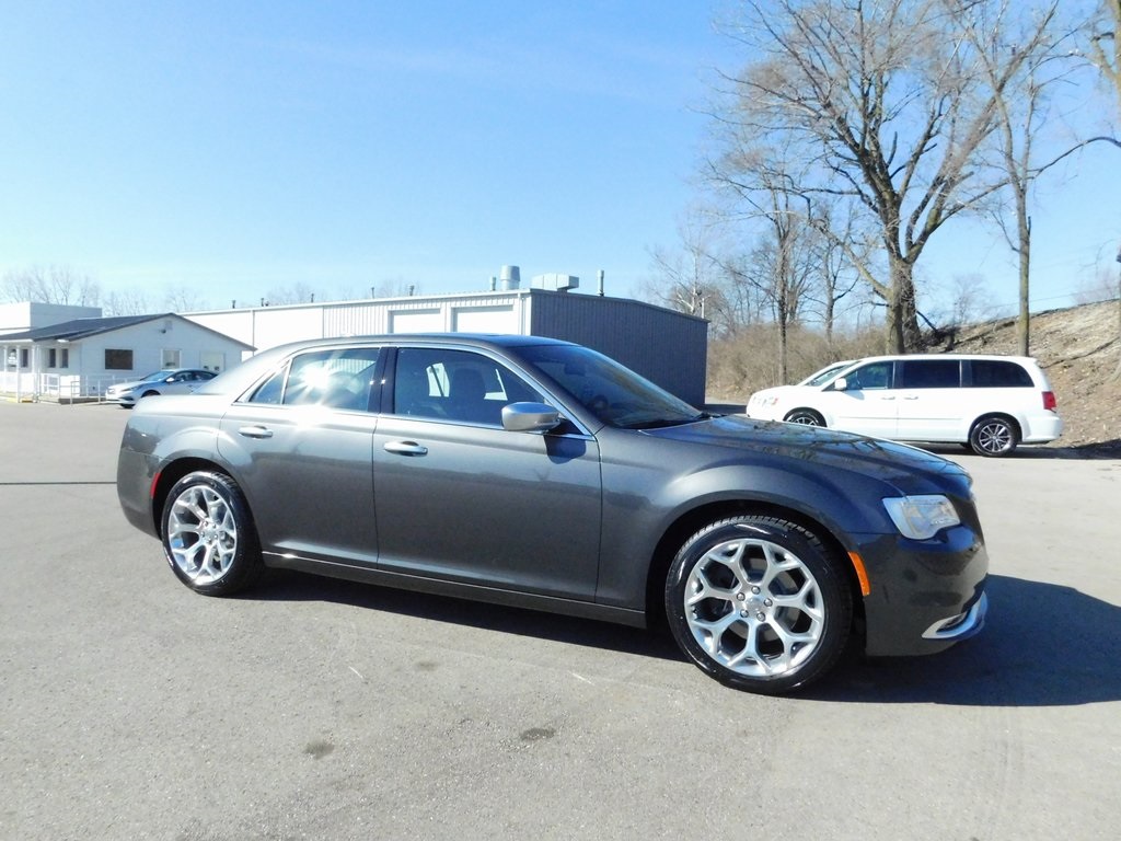 Chrysler 300c 2019